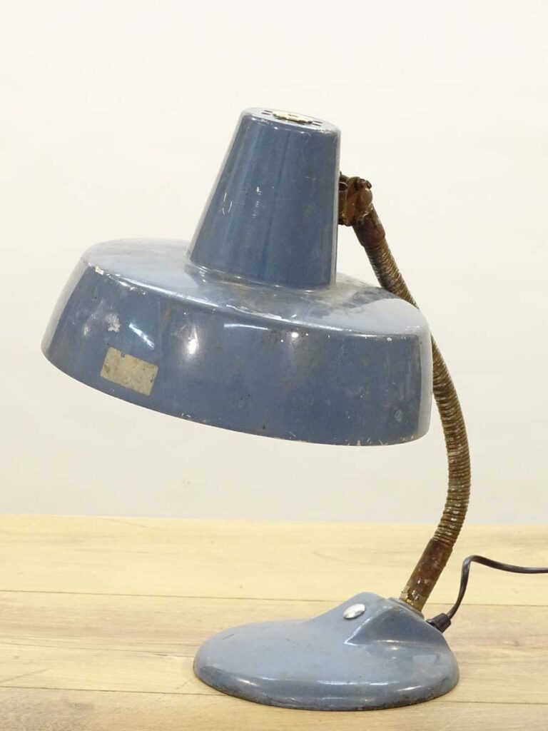 Blauwe bureaulamp No. 109