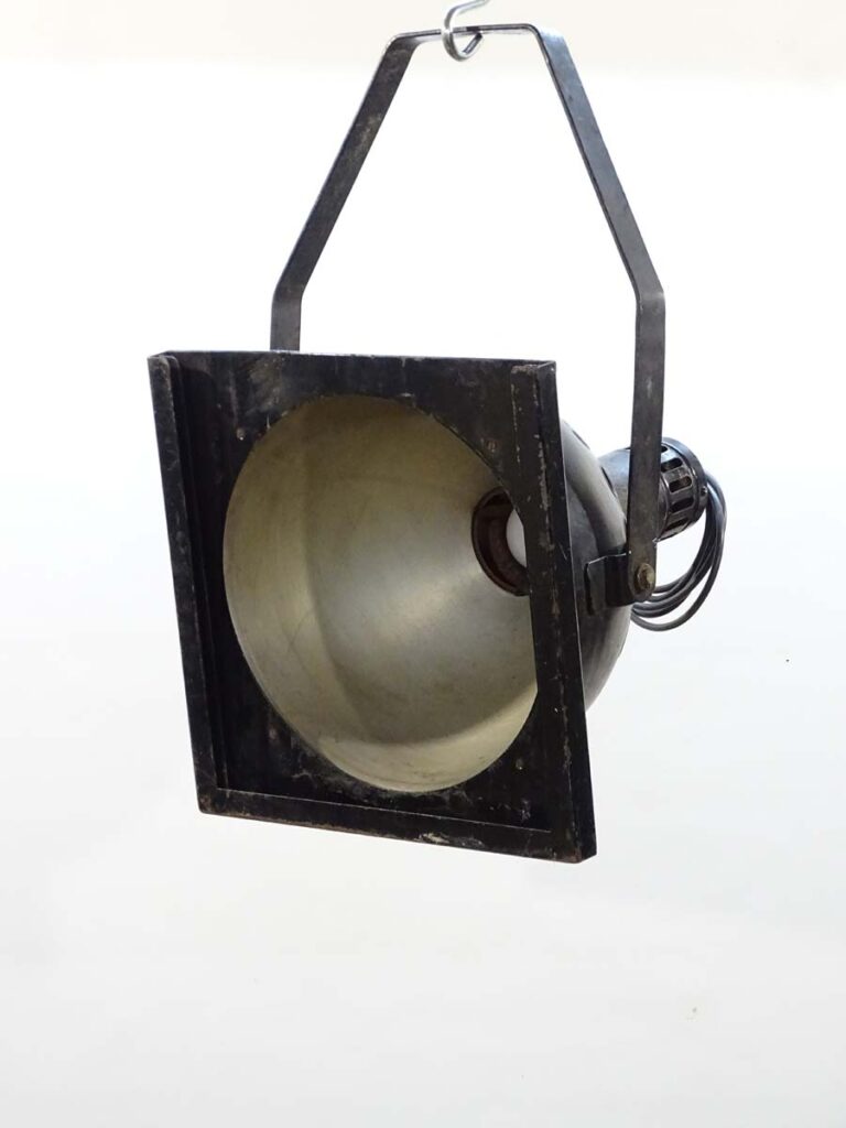 Theater lamp No. 528